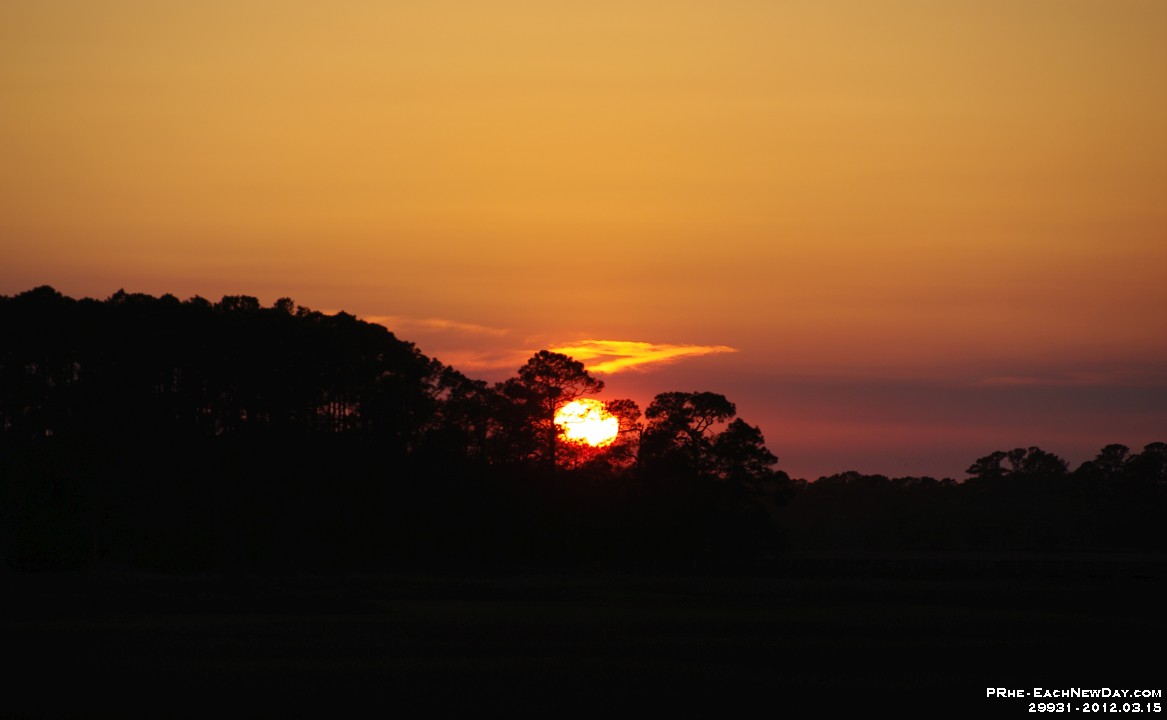 29931Cr - Vacation at Kiawah Island, SC - Sunset over Seabrook Island